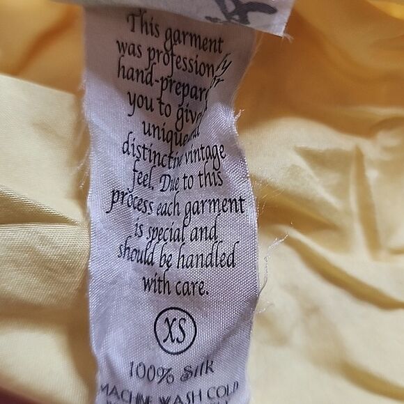 NWT Yellow Da-Nang Silk Button Down Sleeveless Top Size XS - Picture 7 of 7